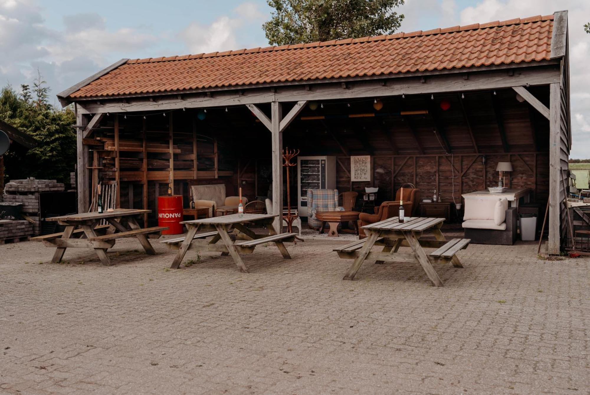 Camping De Tulpenweide Lege Kampeerplaats, Lege Plaats Op Het Gras Zonder Bed Breezand Zewnętrze zdjęcie